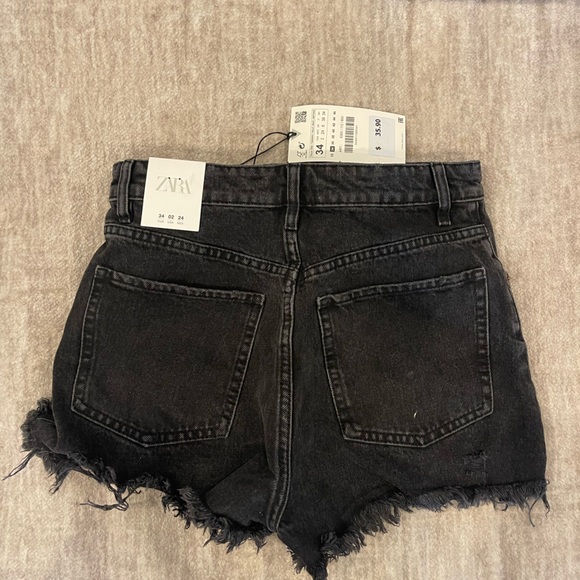 Zara black denim shorts - Picture 2 of 2
